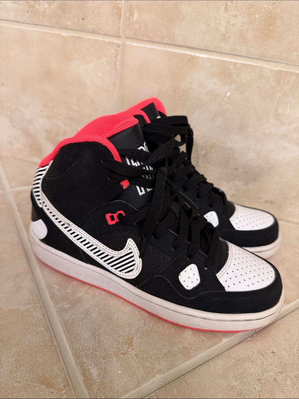 Nike Kids High-Top Sneakers in Black, White & Pink
